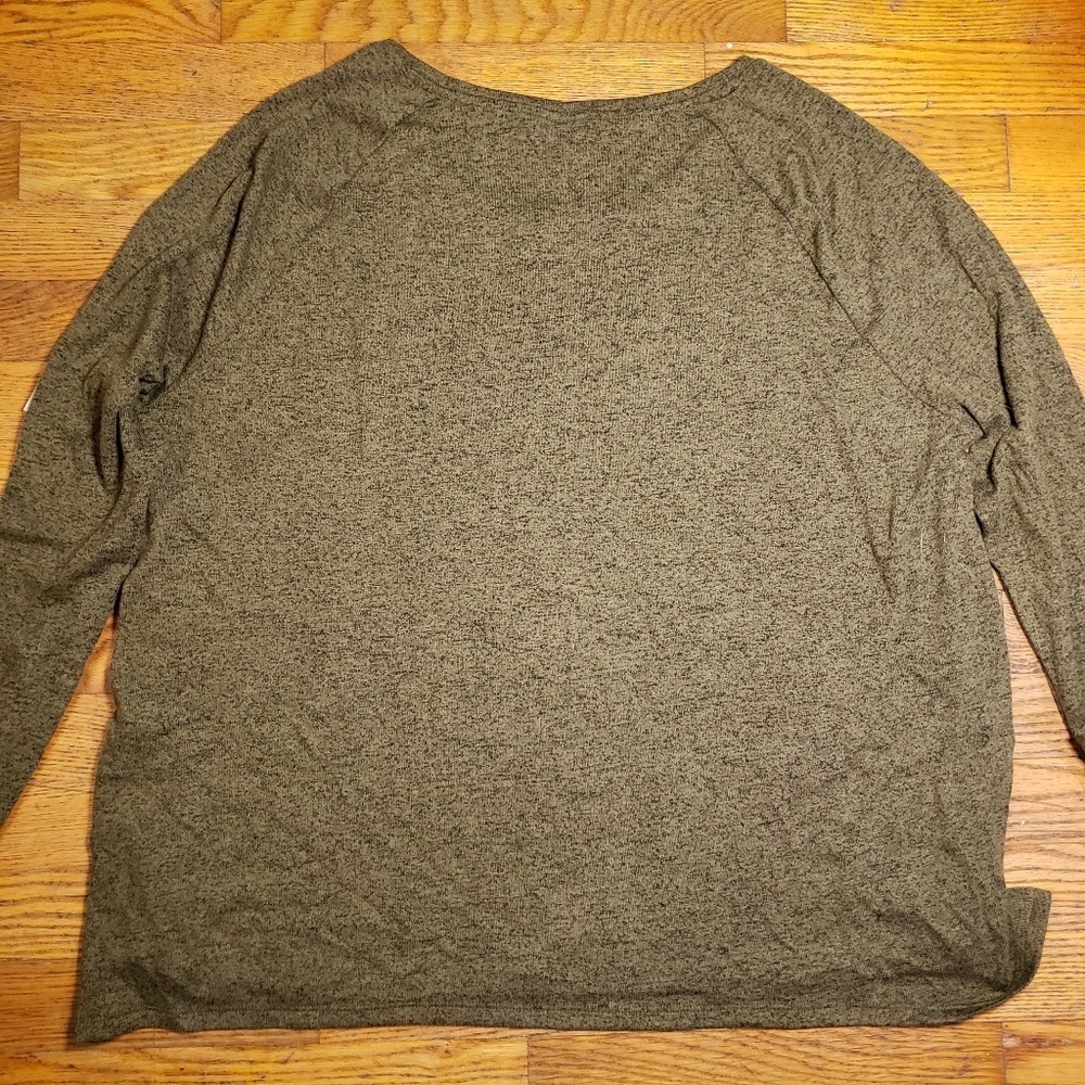 Old navy shirt